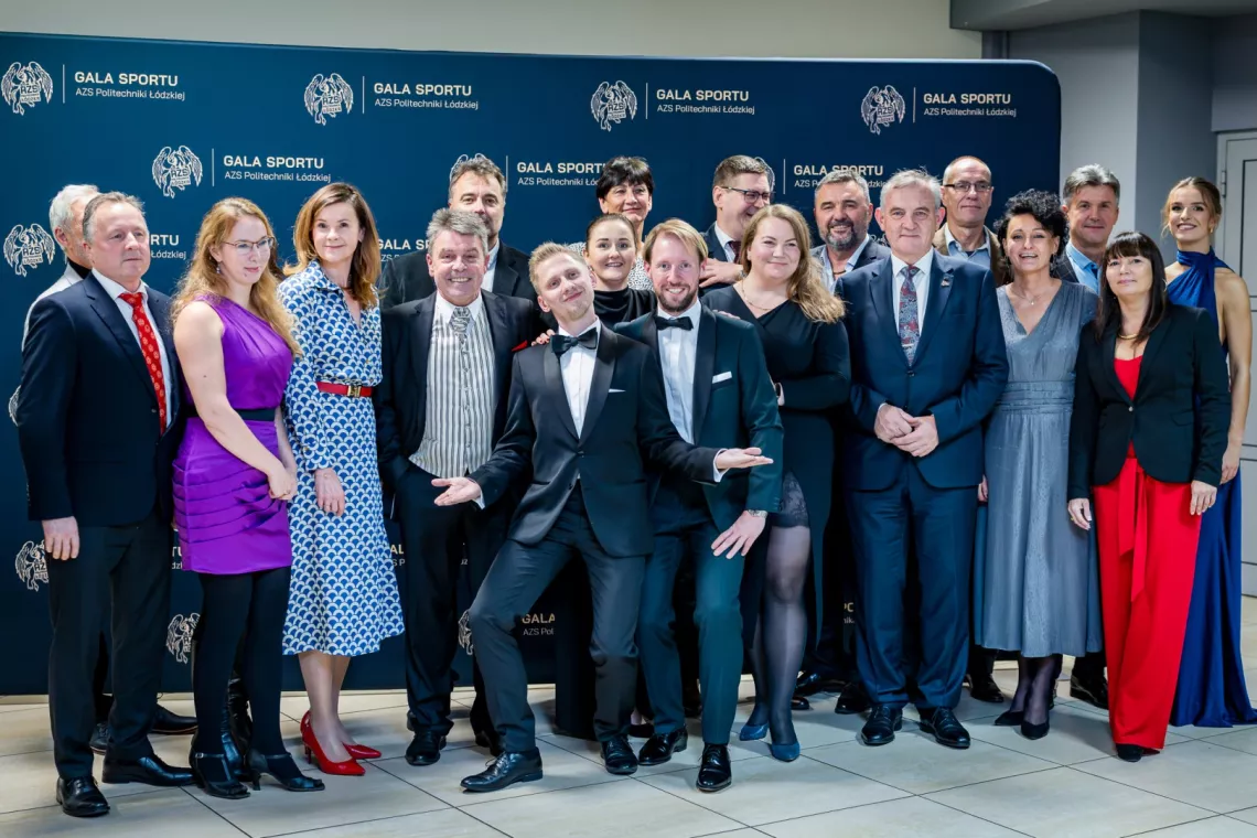 Grupa wyróżnionych i organizatorów 