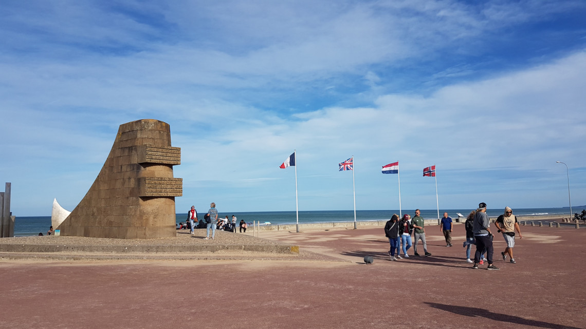 Widok na jedną z plaż Normandii – Omaha 