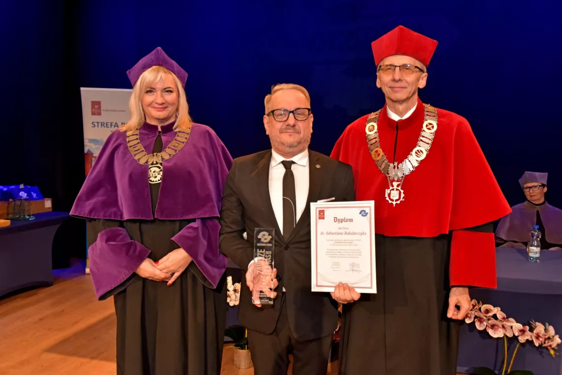 „Zawsze dla nas” jest zdaniem absolwentów dr Sebastian Bakalarczyk