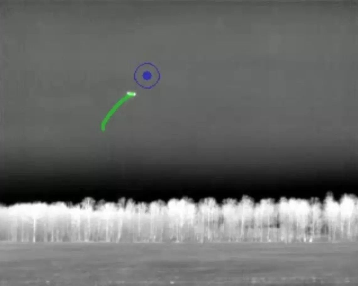 Rezultat działania aplikacji lokalizującej dron przy wykorzystaniu termowizji