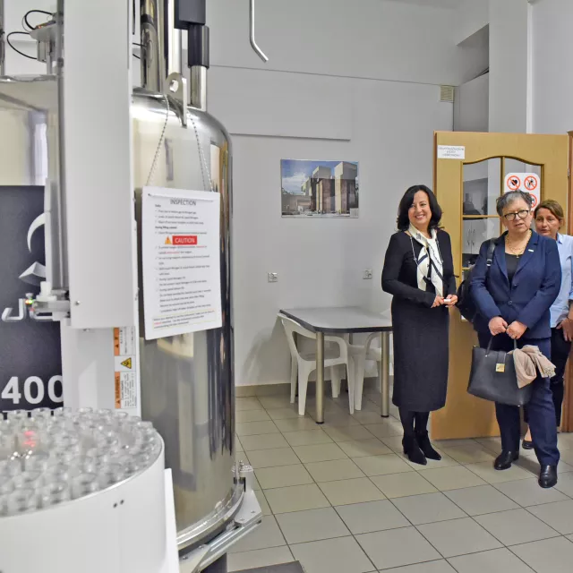 Zwiedzanie nowego laboratorium