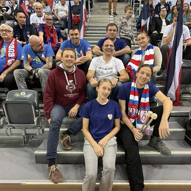 Kibice PGE Budowlanych Łódź z Politechniki Łódzkiej na meczu w łódzkiej Sport Arenie 